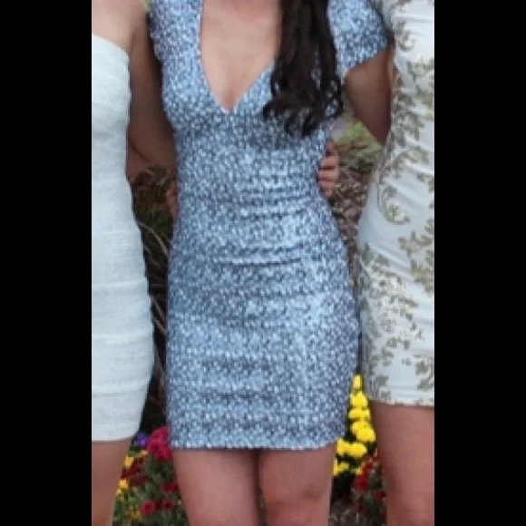 Short mini sequin homecoming dress with V-neck - Picture 2 of 2